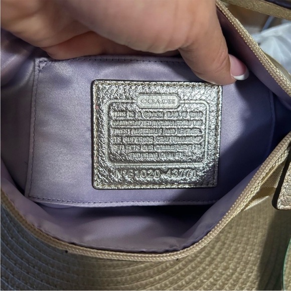 Coach Vintage Beige Patterned Shoulder Bag - Picture 6 of 8